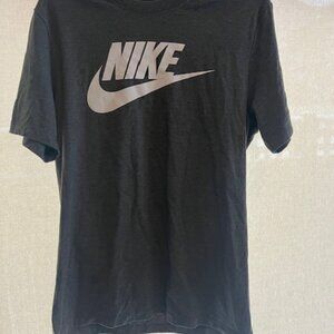 Mens Nike T Shirt